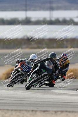 media/Nov-16-2025-Race Pace (Sun) [[8c5fa54630]]/Non Verified Riders (1st 20 Minutes)/1-Turn 14 (10am)/